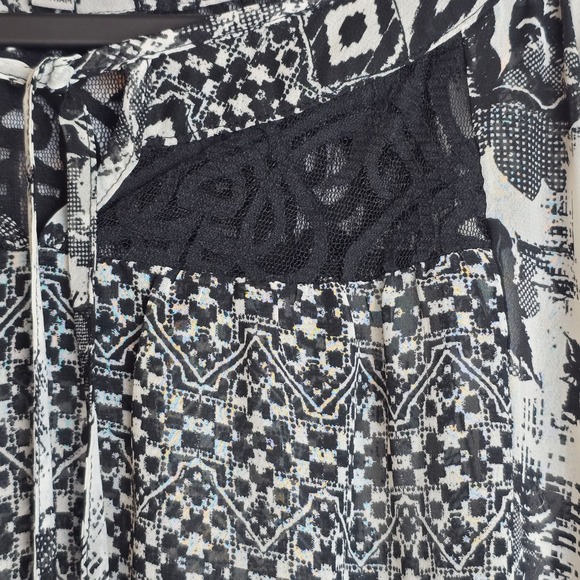 Figueroa & Flower by Anthropologie Blouse Womens Large Boho Top Flowy Geometric - Picture 10 of 10